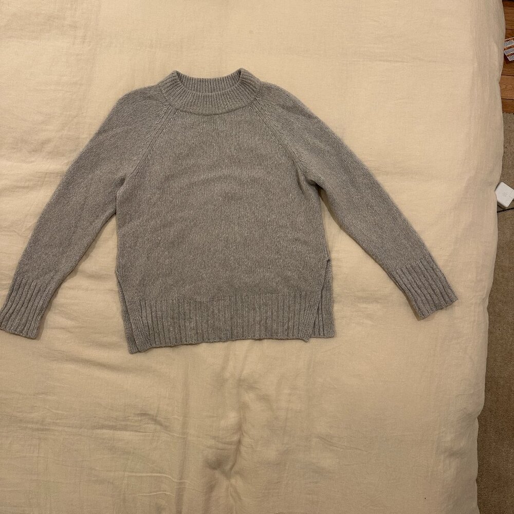 White and Warren Cashmere Blend Grey Sweater